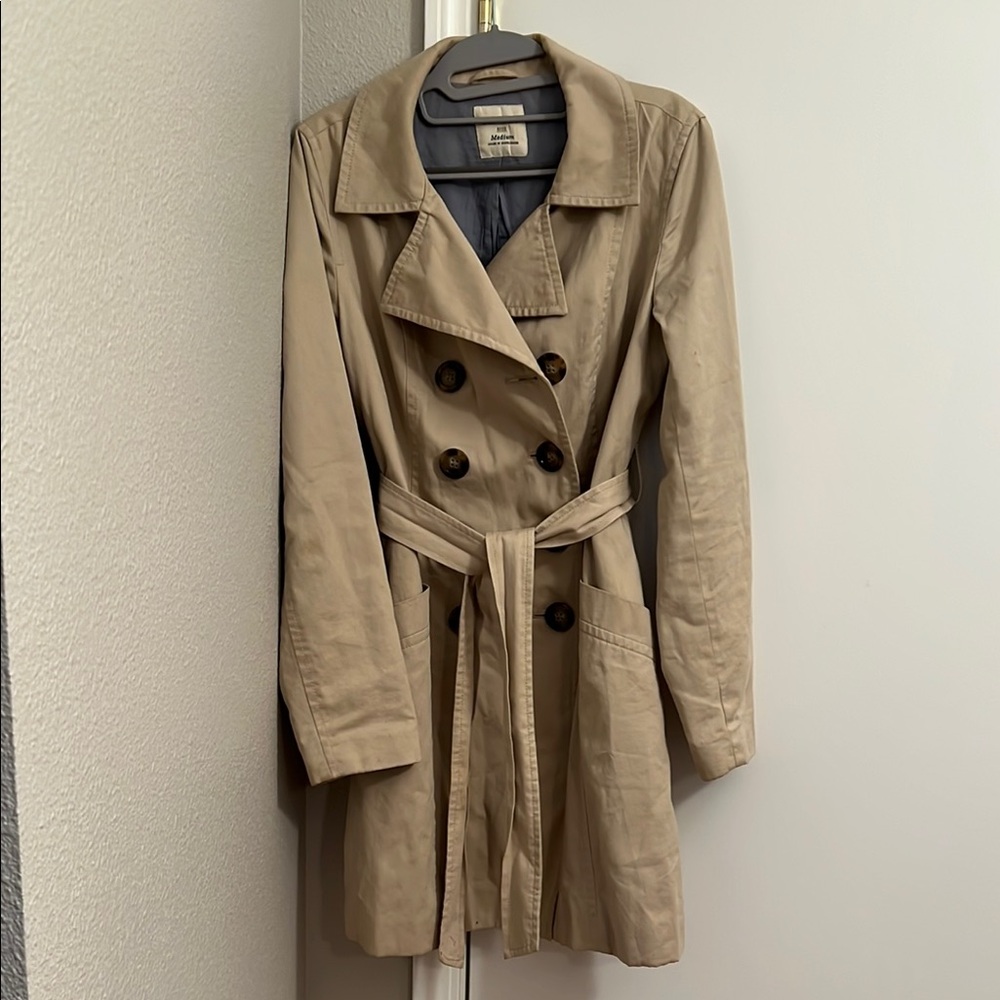 Classic Tan Double-Breasted Trench Coat